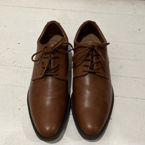 Good fellow brown size 8